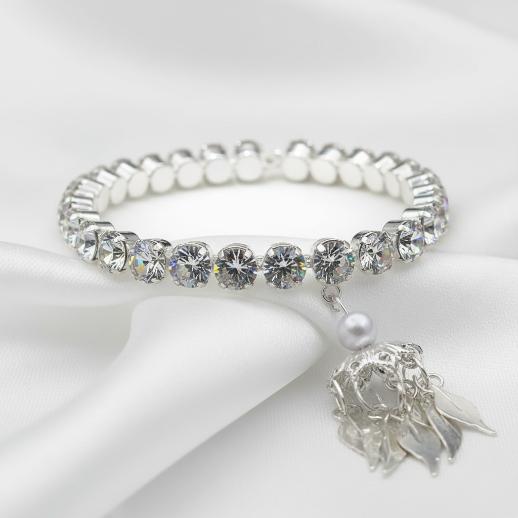 Zenath Rajwada — Bracelet Crystal Facet Macro